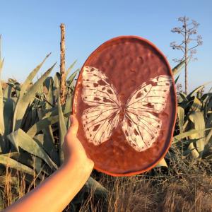 κεραμική πιατέλα πεταλούδα handmade ceramic platter butterfly