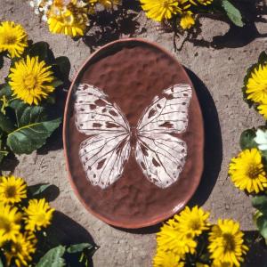 κεραμική πιατέλα πεταλούδα handmade ceramic platter butterfly